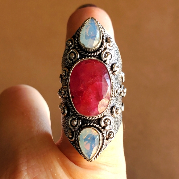 New Kashmir Ruby & Milky Opal 925 Silver Statement Ring. - Picture 1 of 9